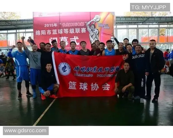 武汉篮球队在邀请赛中的灵活性表现及其对比赛结果的影响分析 武汉篮球队在邀请赛中的灵活性表现及其对比赛结果的影响分析