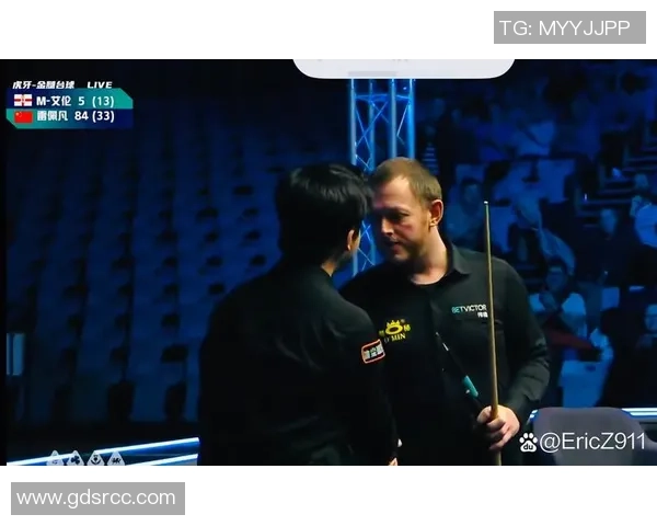 雷霆万钧的足球明星们：那些以雷字开头的传奇球员故事