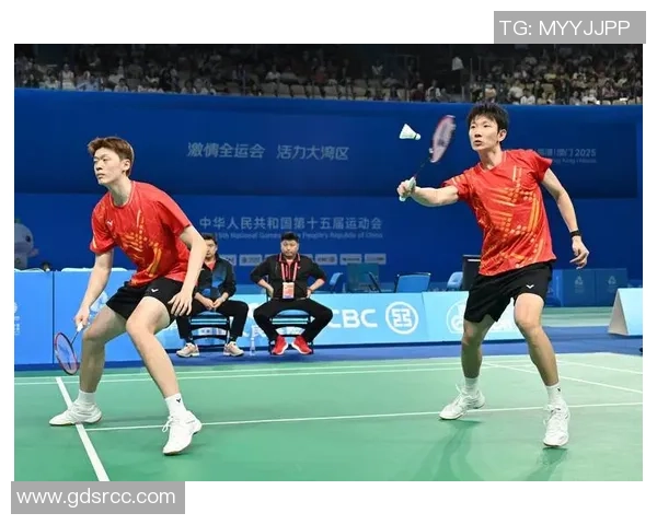 武汉羽毛球队在全国羽毛球耐力排行榜中荣登第九名展现强大实力与潜力 武汉羽毛球队在全国羽毛球耐力排行榜中荣登第九名展现强大实力与潜力