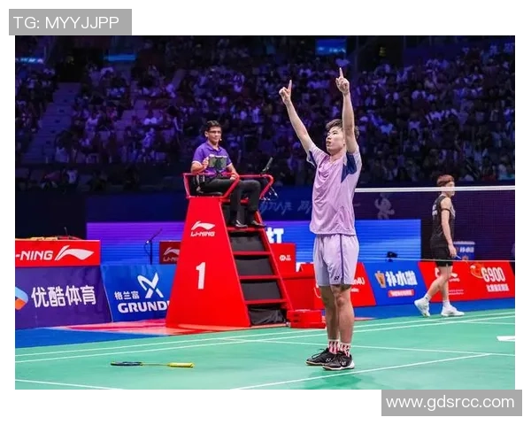 重庆羽毛球队配合问题引发热议球员间默契与战术选择成焦点